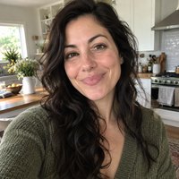 Mia K.